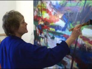 Sasha Pepper painting in her Santa Rosa Studio